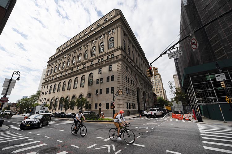 Woman gives birth during arraignment in NYC courtroom