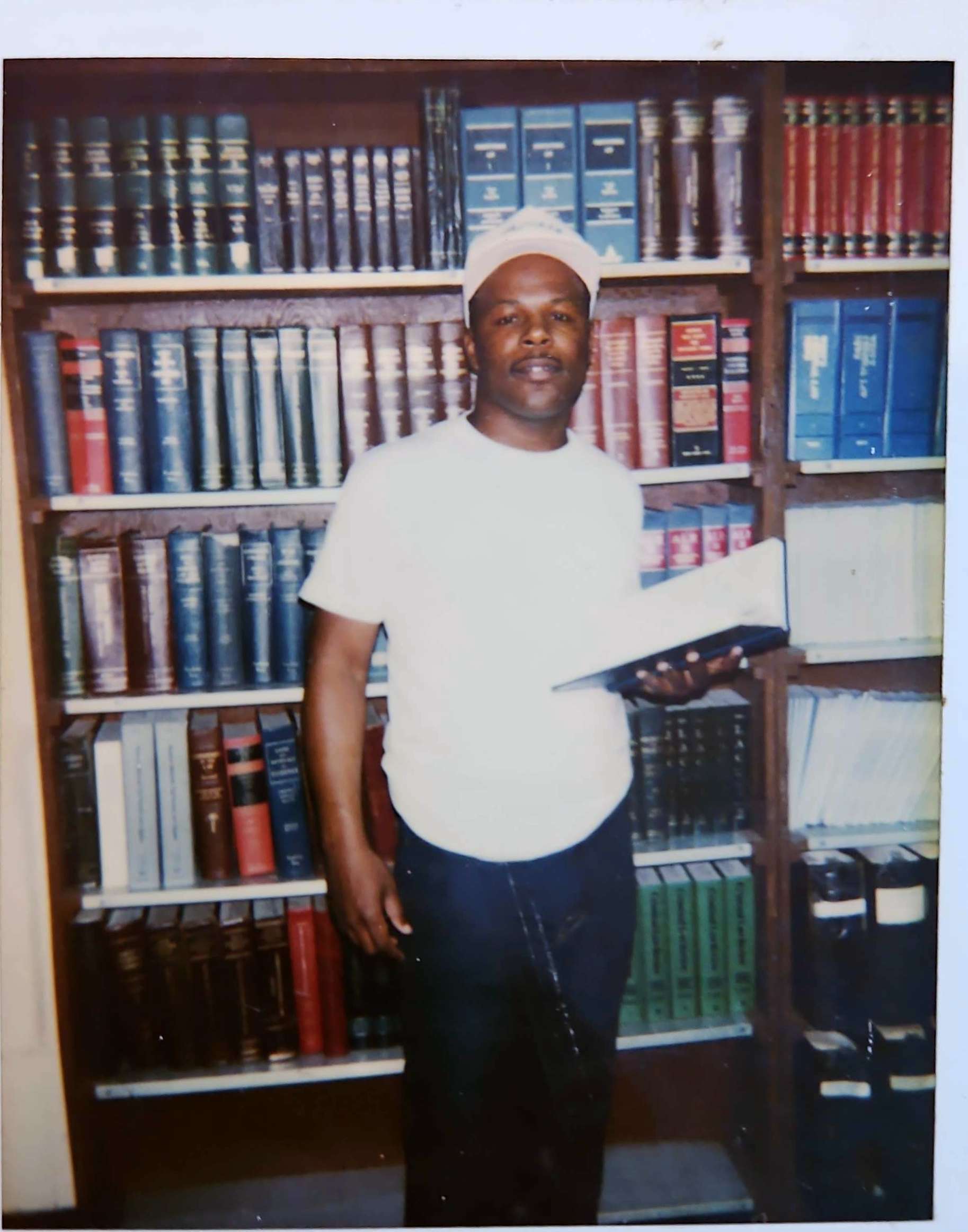 Photo of Calvin Duncan in Angola prison library