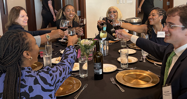 Bar association helps young lawyers refine business etiquette skills