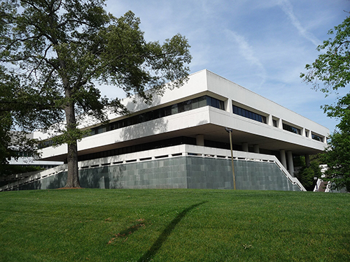 Emory Law kicks out 1L after 'hateful and harassing emails and social media posts'