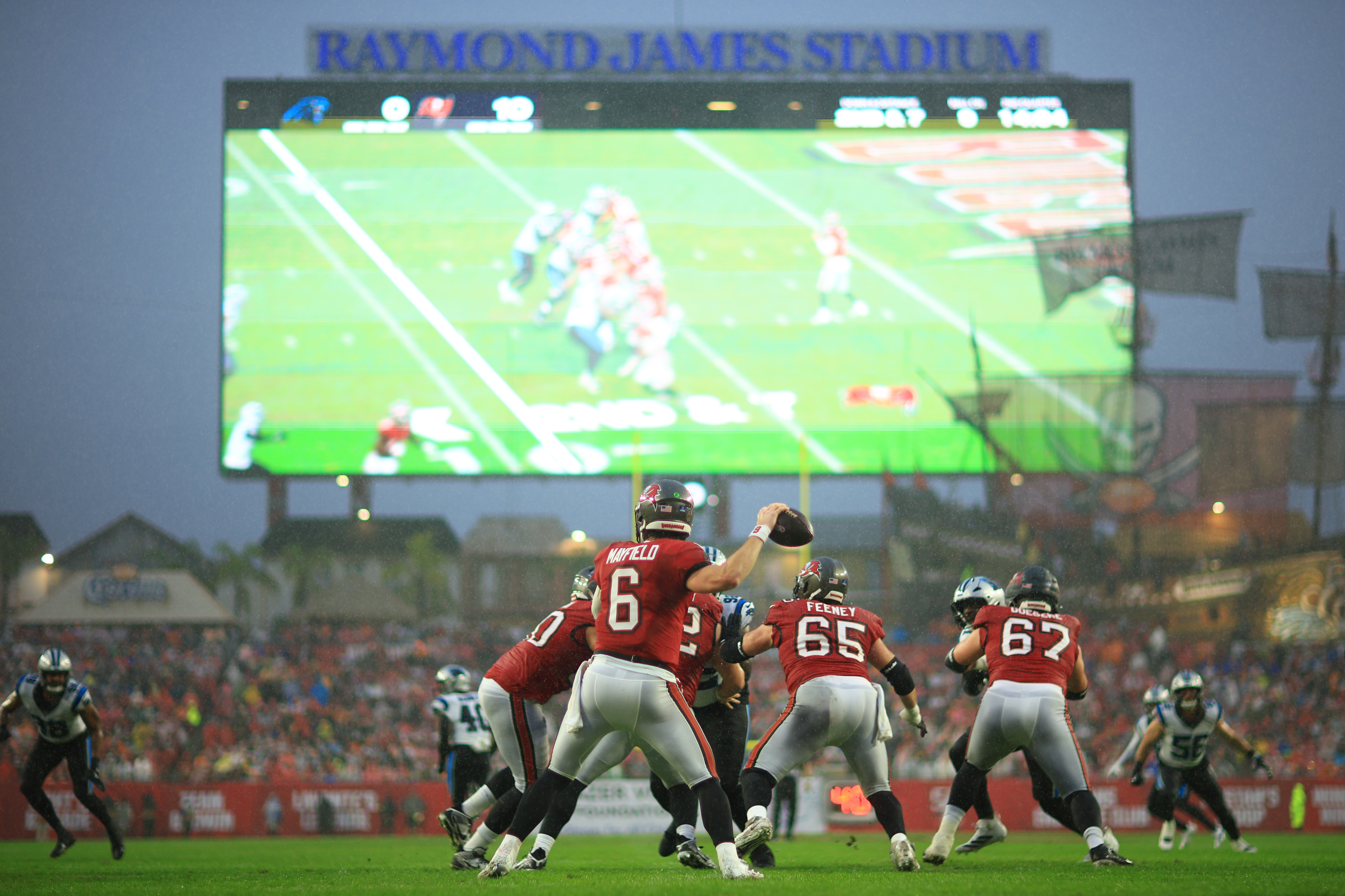 Legal services provider 8am and NFL's Tampa Bay Buccaneers announce partnership