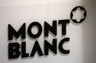 Photo_of_Montblanc_sign