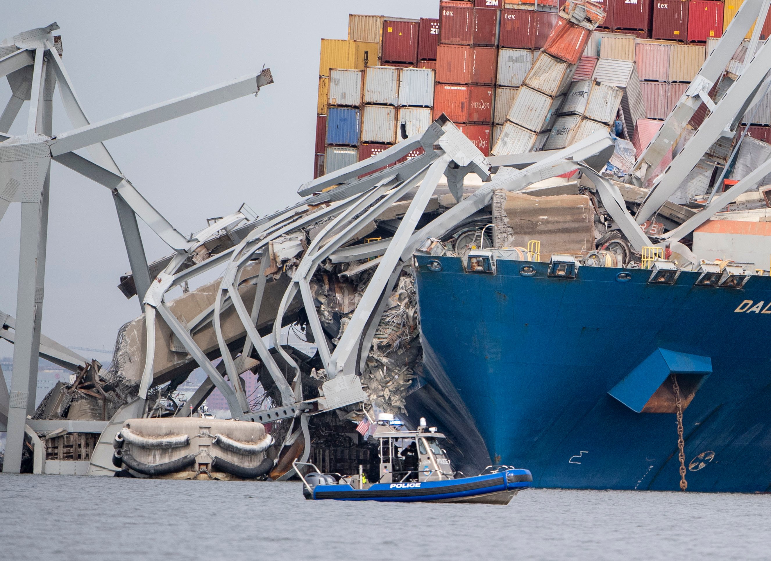 Baltimore bridge collapse after ship collision